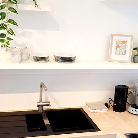 Peaceful & Central Located Close To The Nature Reserve / Panne A Cote Appartement